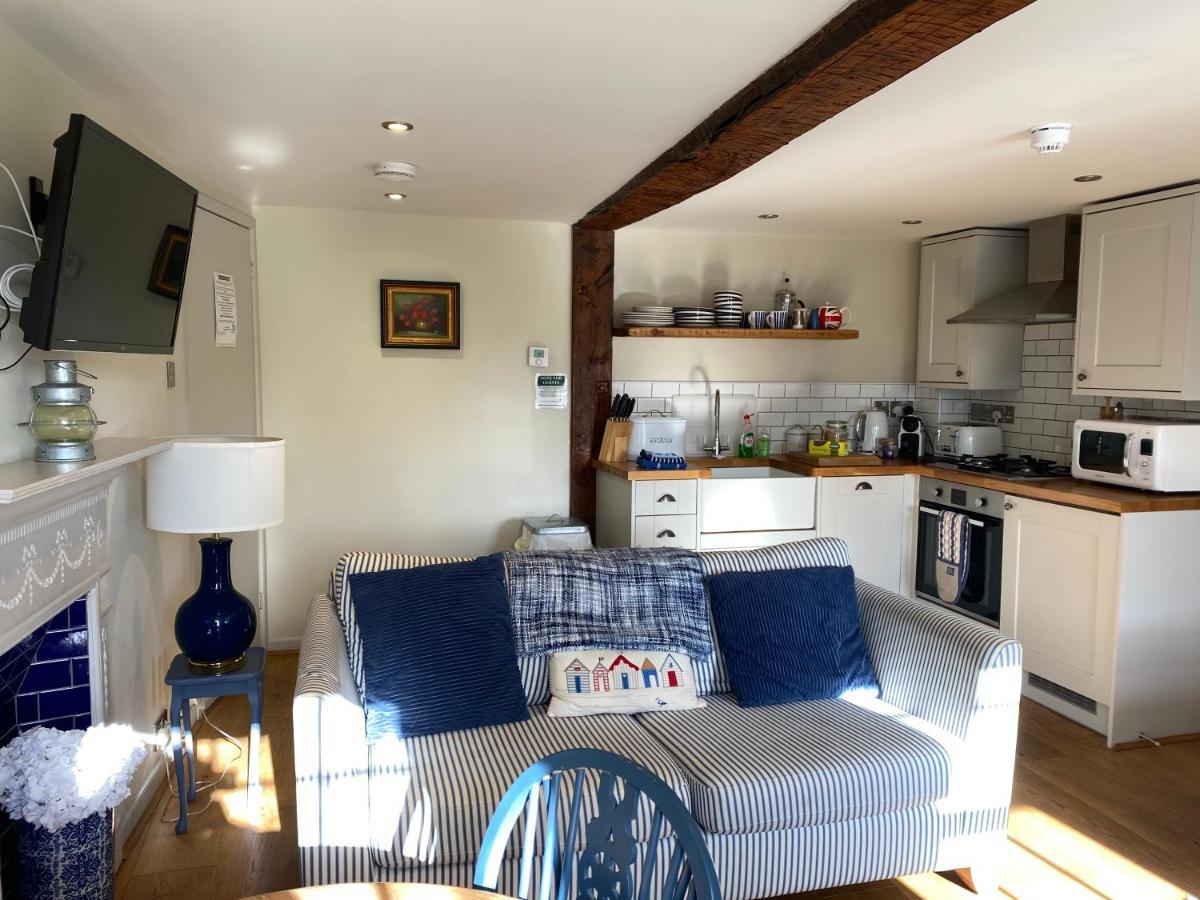 Monmouth House Apartments, Lyme Regis Old Town, Dog Friendly, Parking Экстерьер фото